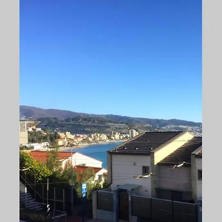 Monolocale Con Terrazzo A 3 Minuti Dal Mare * 新布萨纳